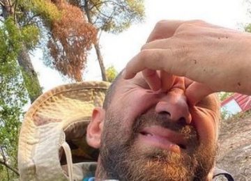 Κώστας Αναγνωστόπουλος: Πόνεσαν τα ματάκια μας με τον καπνό