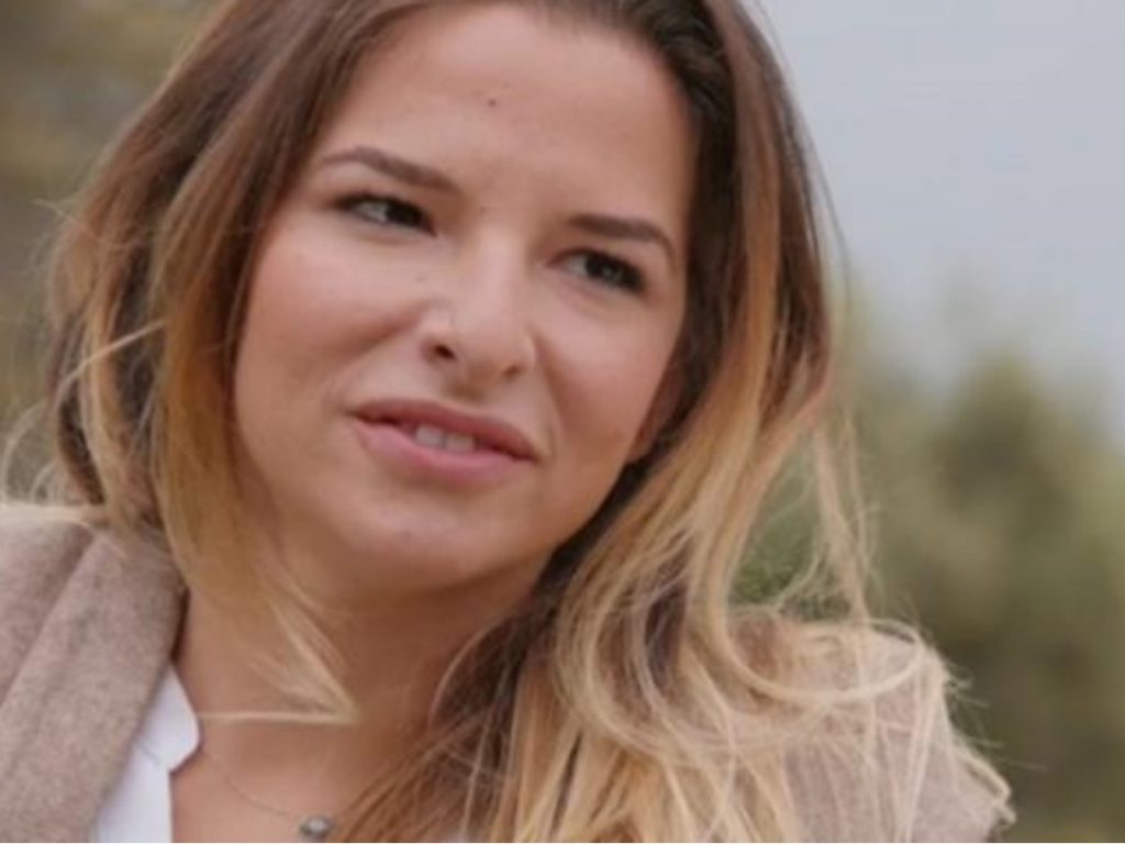 Έριεττα Κούρκουλου: «Λύγισε» με την αναφορά στη μάχη του πατέρα της με τον καρκίνο