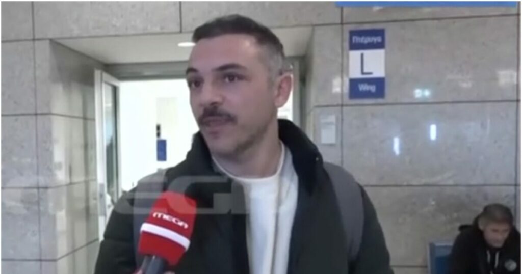 Κώστας Δόξας: «Να προσέχουμε τους συντρόφους που επιλέγουμε» - Η πρώτη αντίδραση μετά την απομάκρυνσή του από το J2US